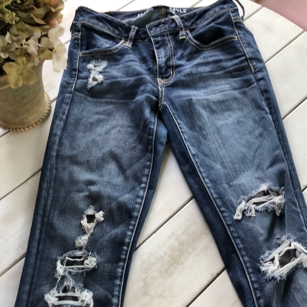 American Eagle Dark Distressed Super Stretch